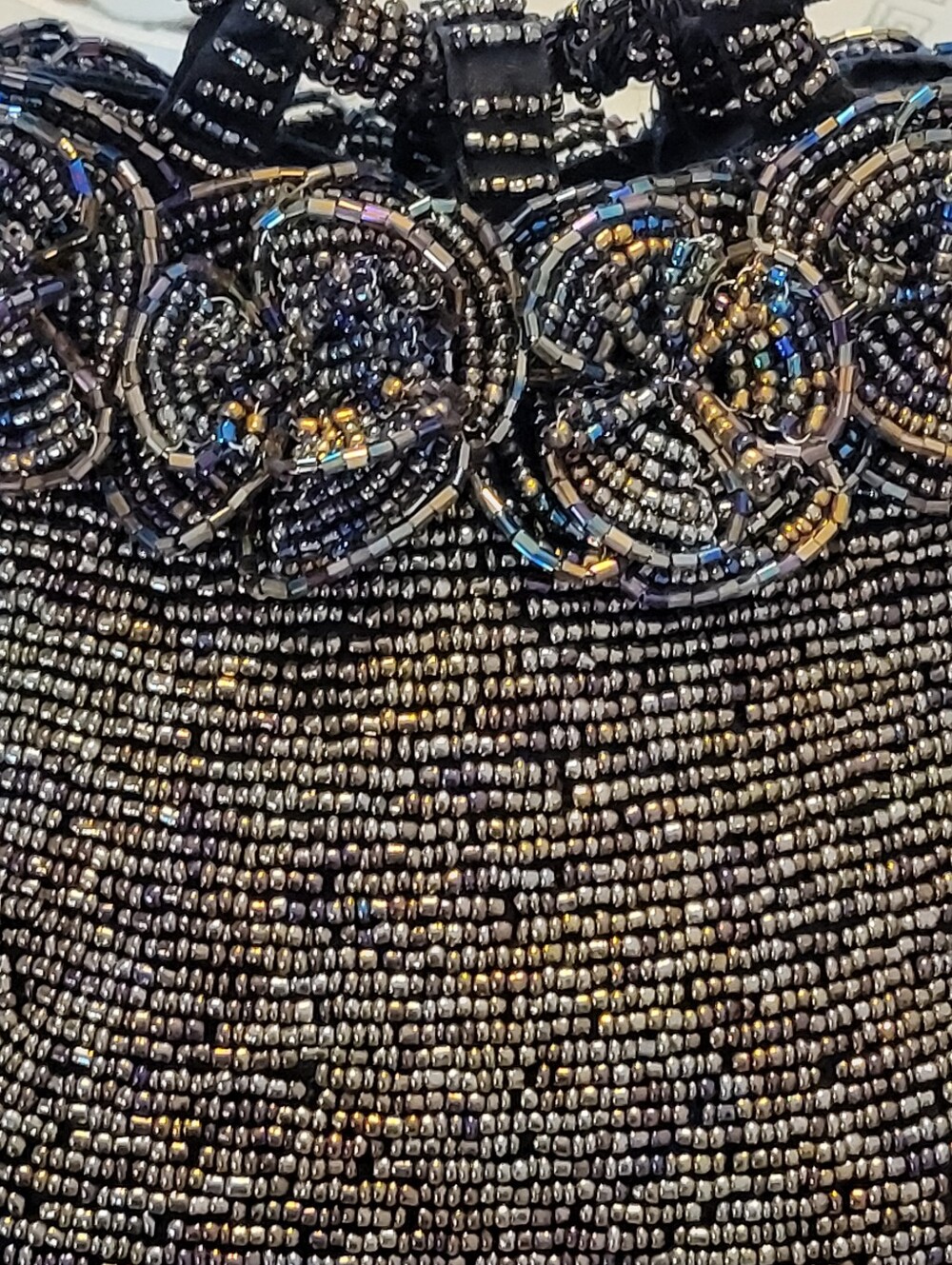Vintage Small,Glass Beads Floral Evening Bag in Iridescent Color . - Picture 4 of 12